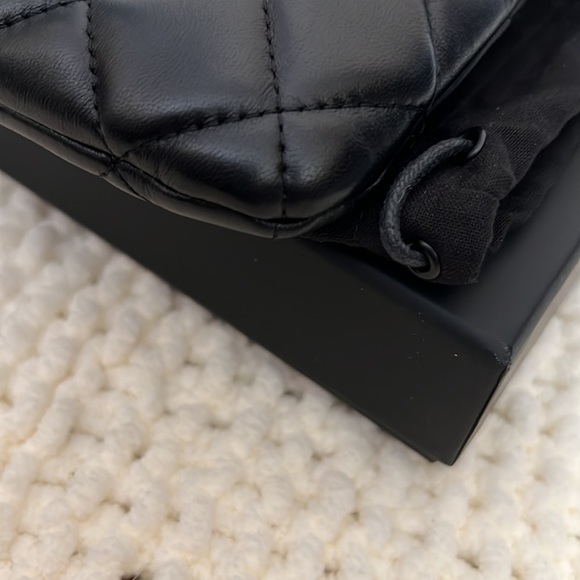 CHANEL O Case Medium Lambskin Leather Clutch Pouch - Limited Edition - Picture 8 of 17